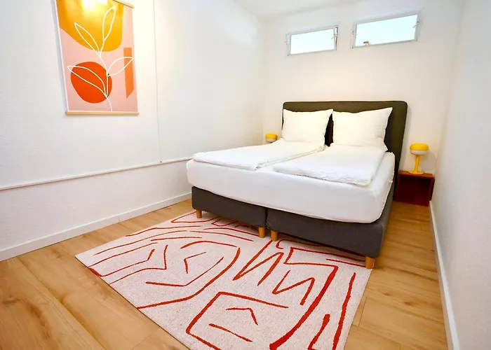 Trendy With Cathedral View 아파트