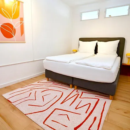 Trendy With Cathedral View Apartman